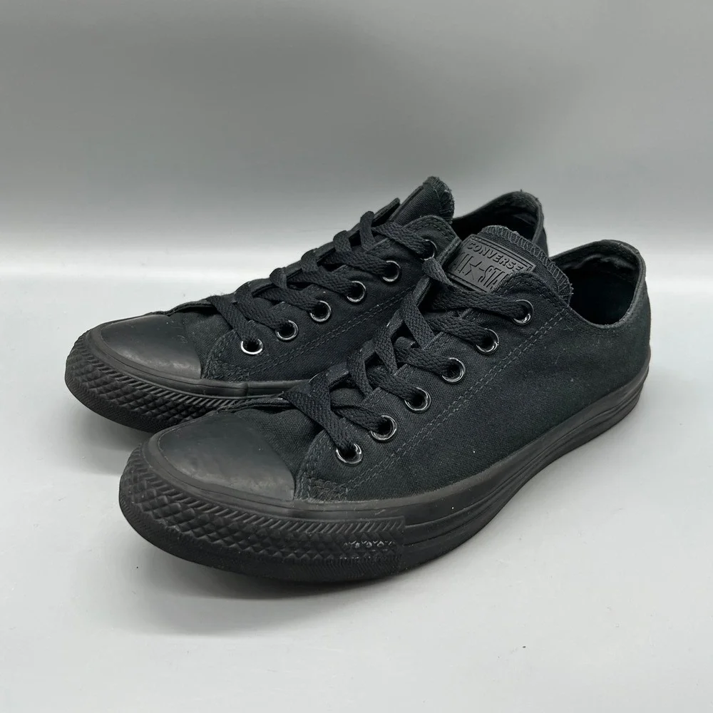 Converse Shoes Men 7 Black Canvas Chuck Taylor All Star Low Top Sneakers Comfort